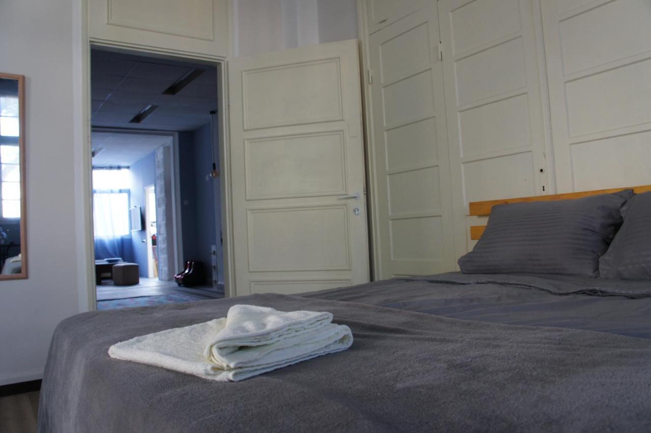 City Hall Hostel ハイファ エクステリア 写真