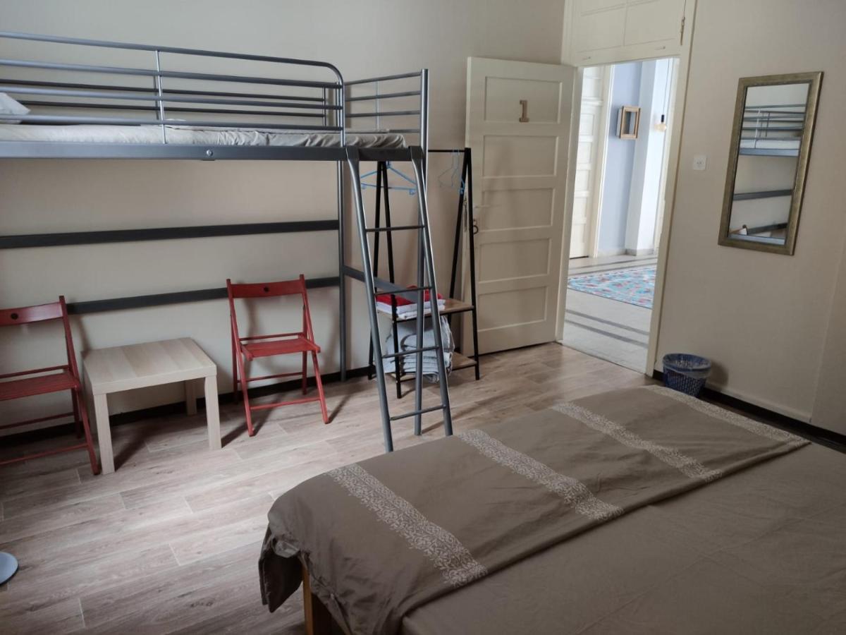 City Hall Hostel ハイファ エクステリア 写真