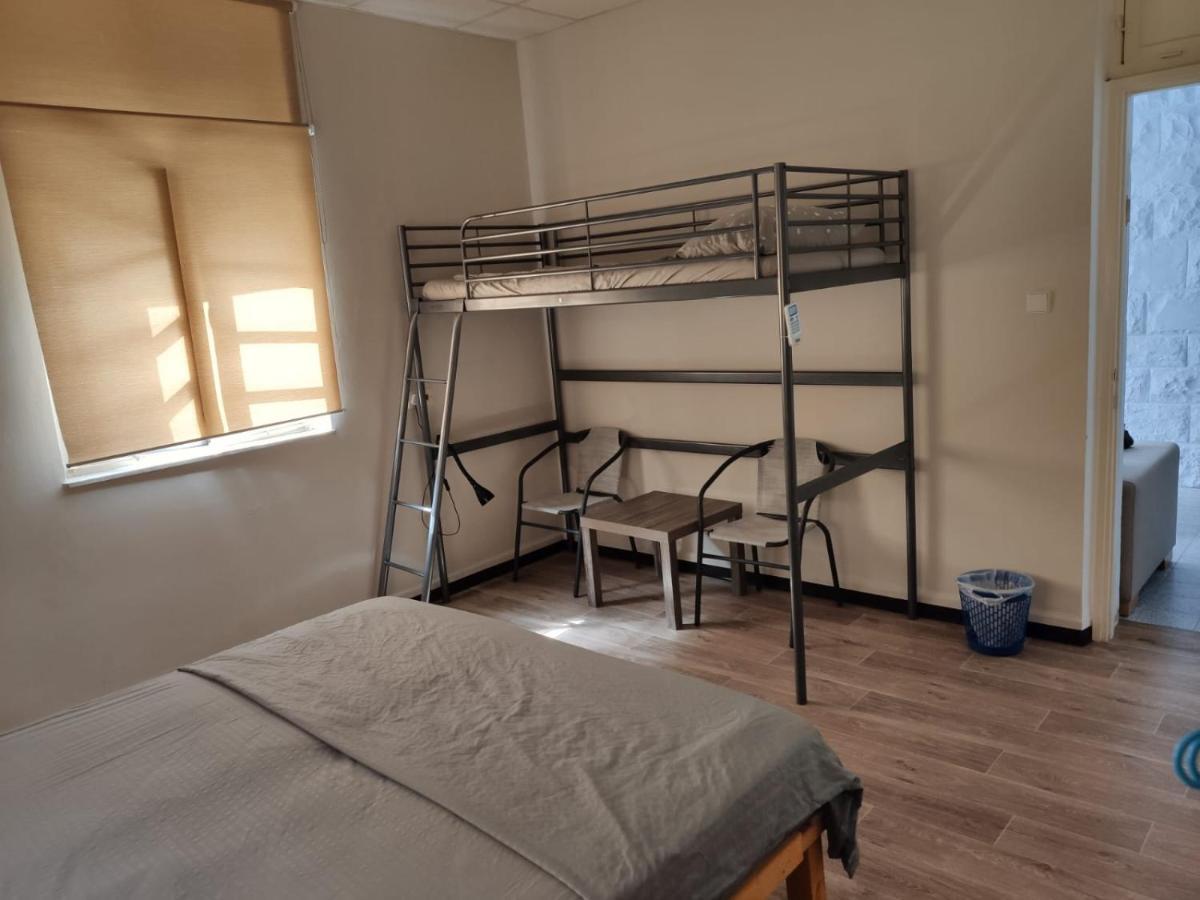 City Hall Hostel ハイファ エクステリア 写真