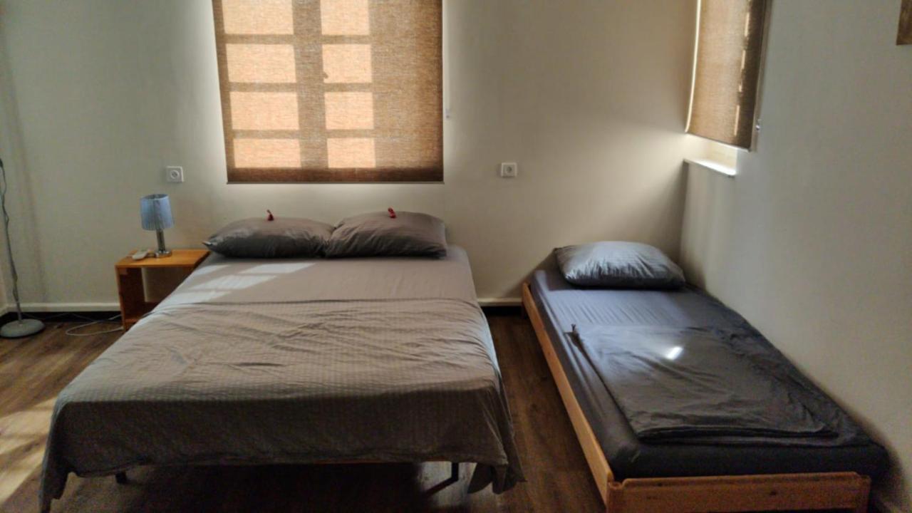 City Hall Hostel ハイファ エクステリア 写真